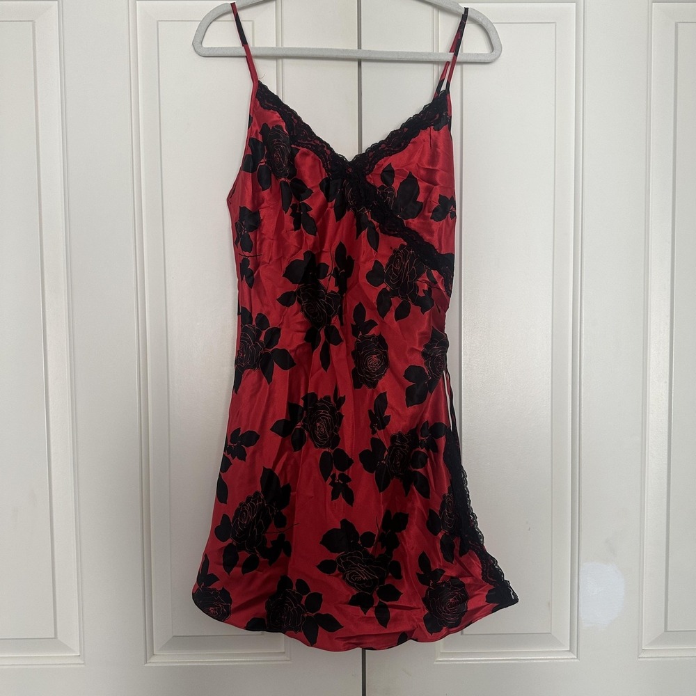 Vintage 90sRed Rose Chemise Gown MED Satin Lace Trim Adjustable Straps Sleepwear